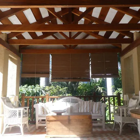 فيلة El Jardin De La Palapa لوس رياليخوس